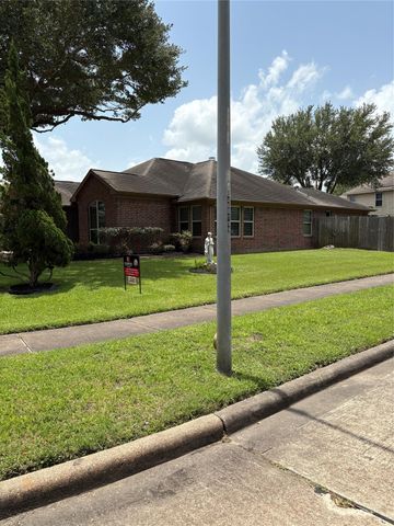 1402 Township Court, Rosenberg, TX 77471