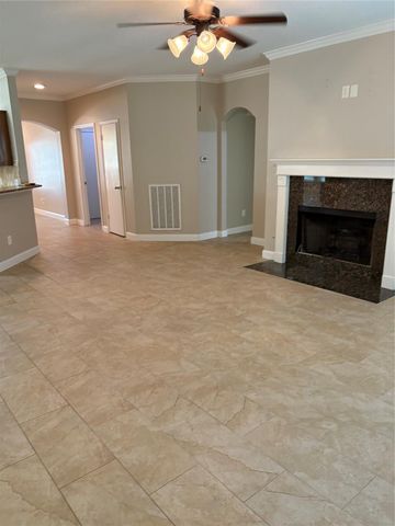 1402 Township Court, Rosenberg, TX 77471