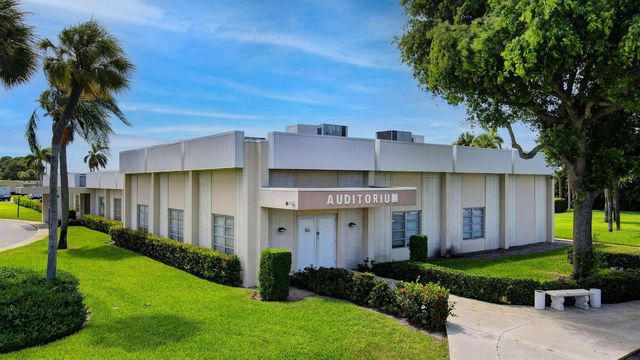 2960 Ashley Drive E D, West Palm Beach, FL 33415