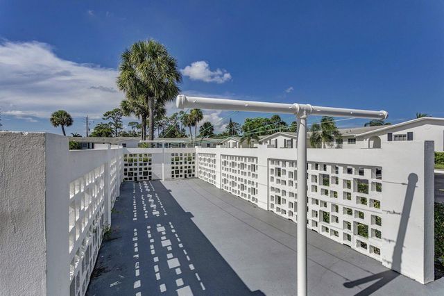 2960 Ashley Drive E D, West Palm Beach, FL 33415