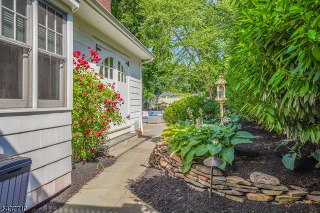 416 Walton Rd, Maplewood Twp., NJ 07040