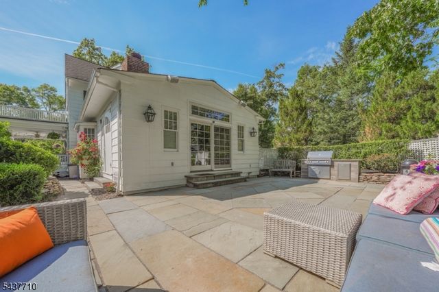 416 Walton Rd, Maplewood Twp., NJ 07040