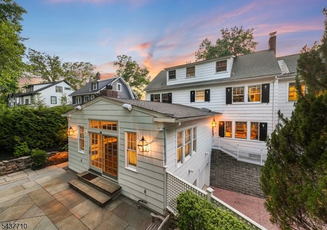 416 Walton Rd, Maplewood Twp., NJ 07040