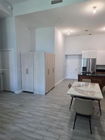 1900 N Bayshore Drive 512, Miami, FL 33132
