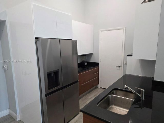 1900 N Bayshore Drive 512, Miami, FL 33132