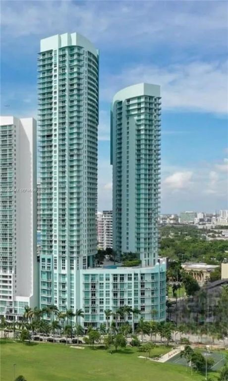 1900 N Bayshore Drive 512, Miami, FL 33132