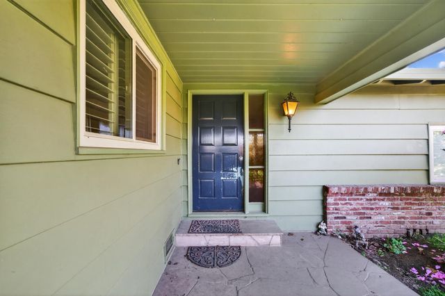 2303 Fulton Ave, Sacramento, CA 95825