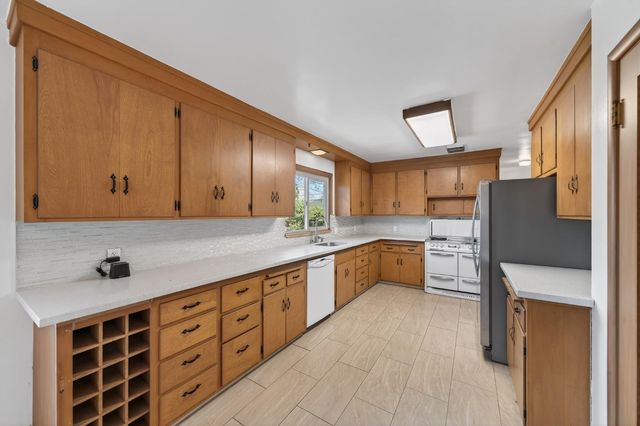 2303 Fulton Ave, Sacramento, CA 95825