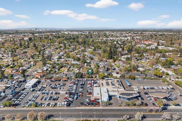 2303 Fulton Ave, Sacramento, CA 95825