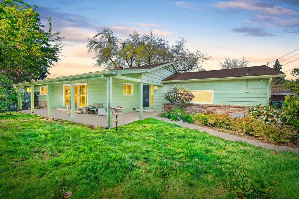 2303 Fulton Ave, Sacramento, CA 95825