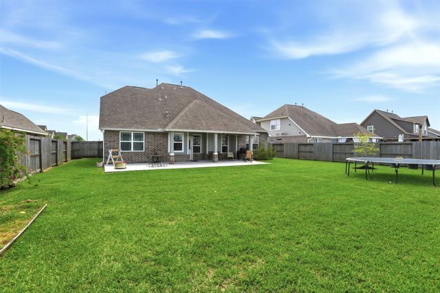 11915 Champions Gate Drive, Dayton, TX 77535