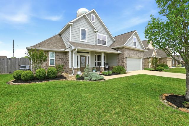 11915 Champions Gate Drive, Dayton, TX 77535