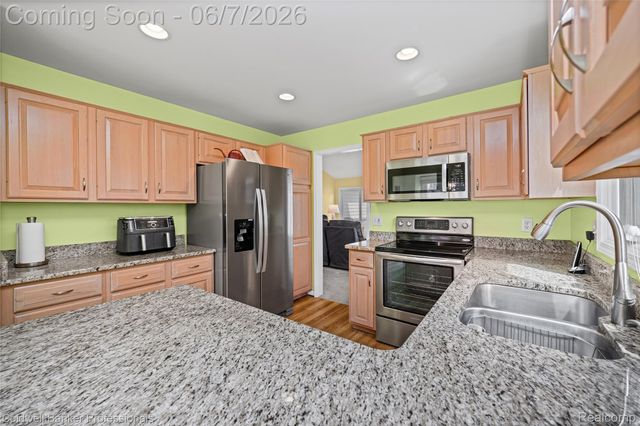 52505 Westcreek Drive Drive, Macomb Township, MI 48042