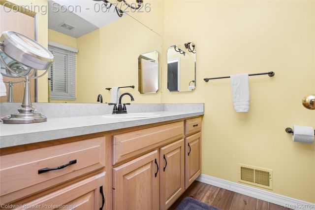 52505 Westcreek Drive Drive, Macomb Township, MI 48042