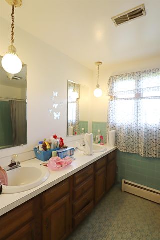 1047 Western Hills Drive, Flint, MI 48532