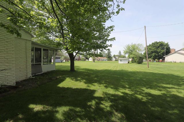 1047 Western Hills Drive, Flint, MI 48532
