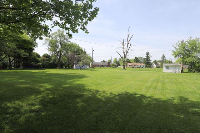 1047 Western Hills Drive, Flint, MI 48532