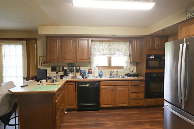 1047 Western Hills Drive, Flint, MI 48532