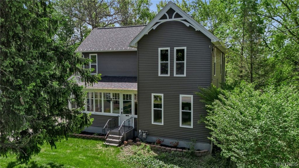 193 East Main Street, Hamburg, NY 14075