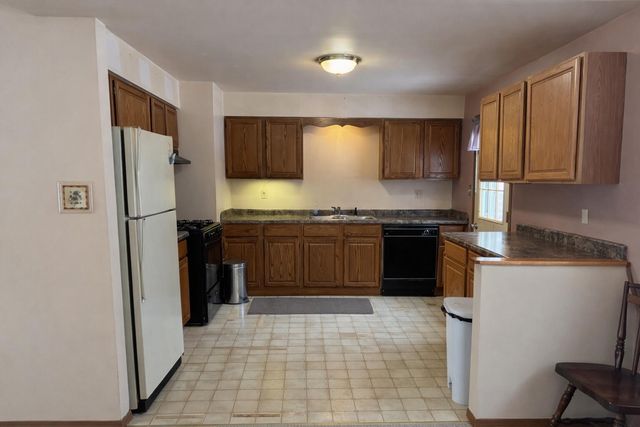 2112 E 38th Avenue, Hobart, IN 46342