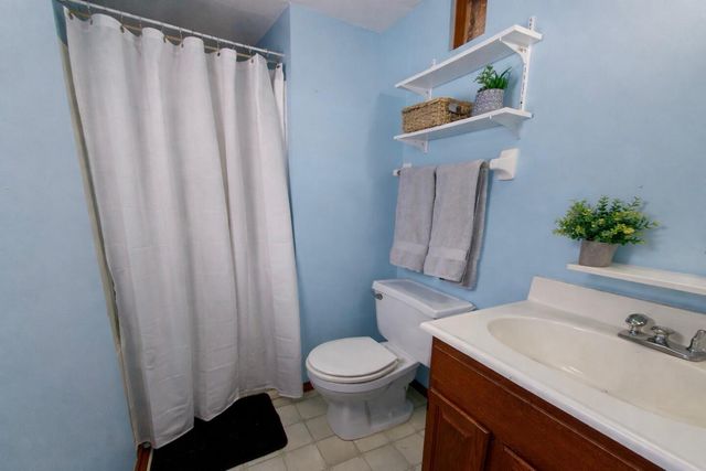 2112 E 38th Avenue, Hobart, IN 46342