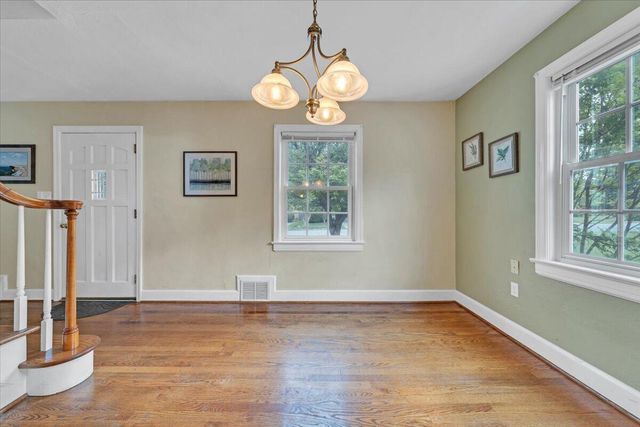 2316 Fairway DR, Roanoke, VA 24015