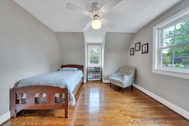 2316 Fairway DR, Roanoke, VA 24015