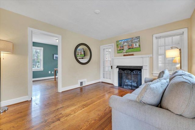 2316 Fairway DR, Roanoke, VA 24015