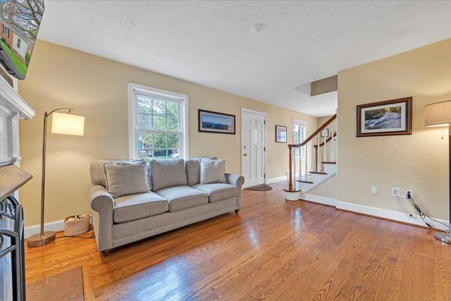 2316 Fairway DR, Roanoke, VA 24015