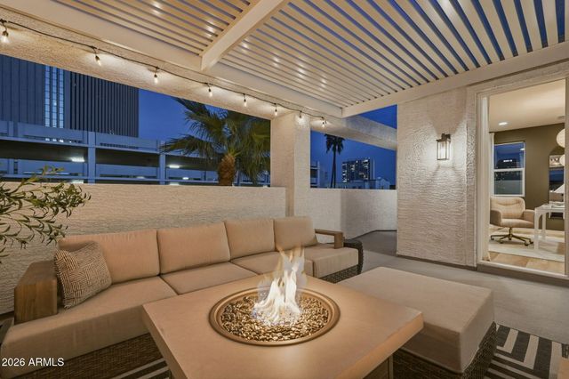 128 W WILLO Court, Phoenix, AZ 85003