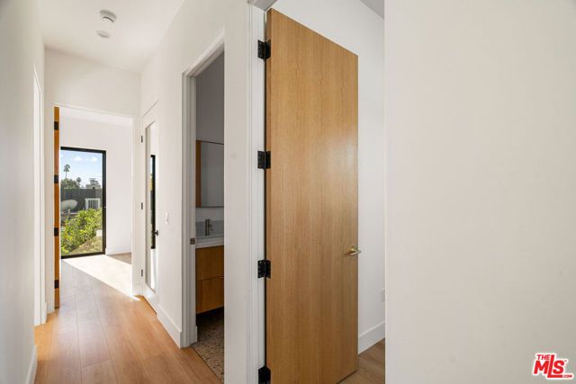 3909 W Exposition Boulevard, Los Angeles, CA 90016