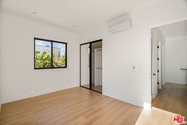 3909 W Exposition Boulevard, Los Angeles, CA 90016