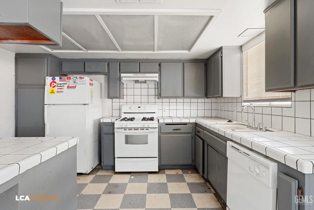 4224 Gordon Street, Bakersfield, CA 93307