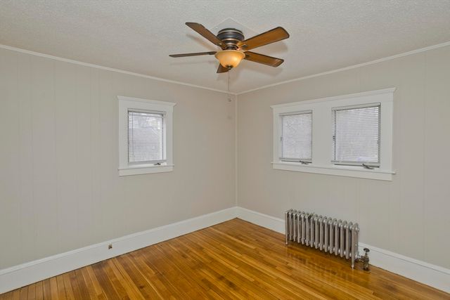 36 Daniel St, Springfield, MA 01151