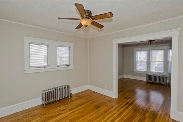 36 Daniel St, Springfield, MA 01151