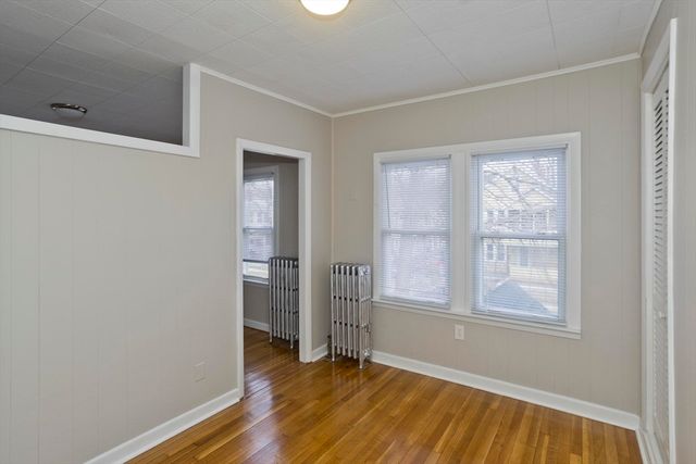 36 Daniel St, Springfield, MA 01151