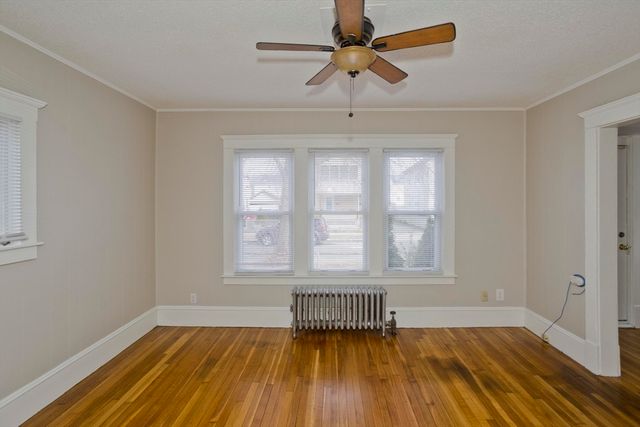 36 Daniel St, Springfield, MA 01151