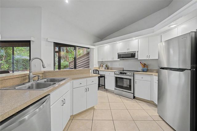 207 LIGHTHOUSE COURT, Safety Harbor, FL 34695