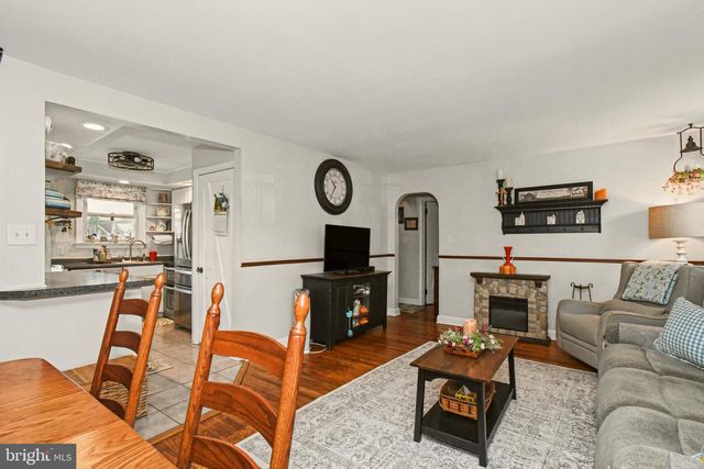 1113 W MILL ST, Quakertown, PA 18951