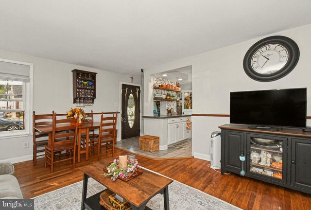 1113 W MILL ST, Quakertown, PA 18951