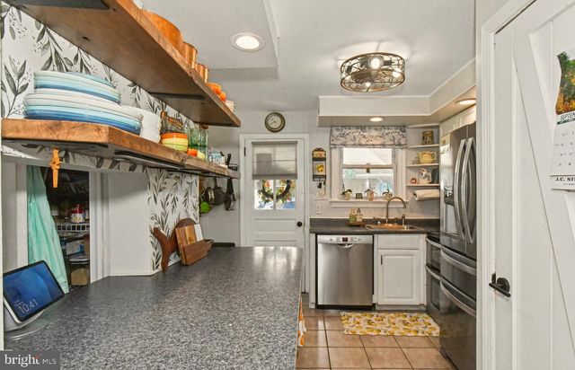 1113 W MILL ST, Quakertown, PA 18951