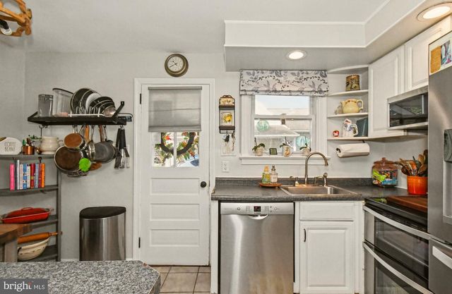 1113 W MILL ST, Quakertown, PA 18951