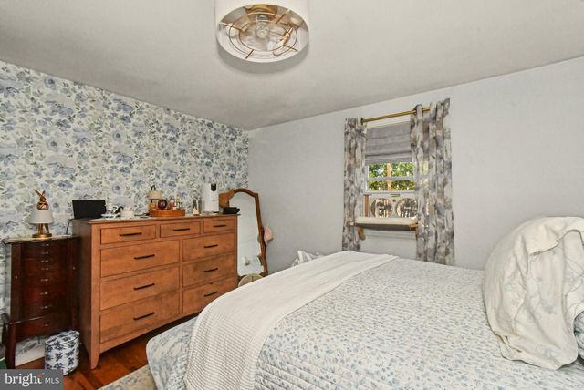 1113 W MILL ST, Quakertown, PA 18951