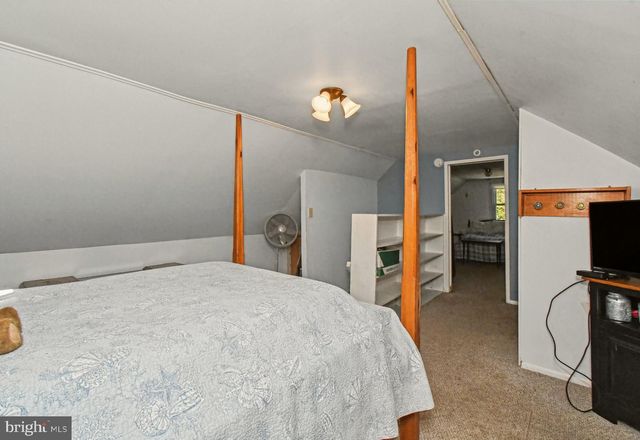 1113 W MILL ST, Quakertown, PA 18951