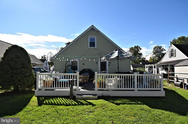 1113 W MILL ST, Quakertown, PA 18951