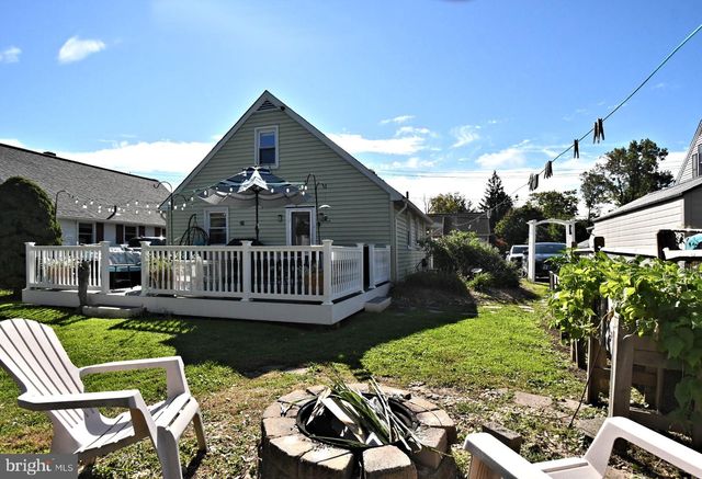 1113 W MILL ST, Quakertown, PA 18951