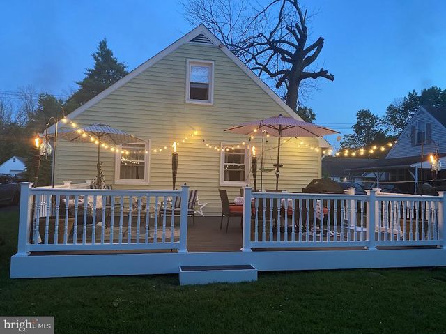 1113 W MILL ST, Quakertown, PA 18951