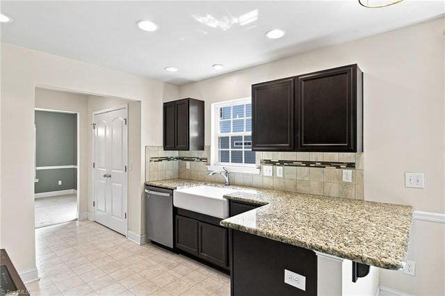 3687 Hayfield Court, Thomasville, NC 27360