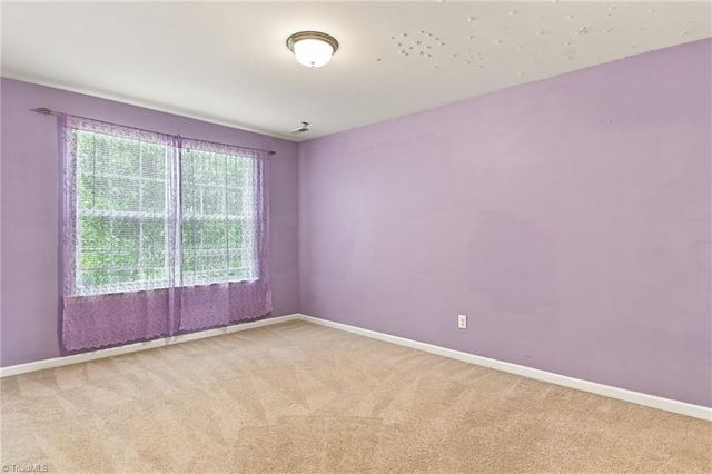 3687 Hayfield Court, Thomasville, NC 27360