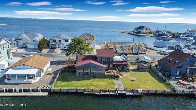 1213 Laurel Boulevard, Lanoka Harbor, NJ 08734